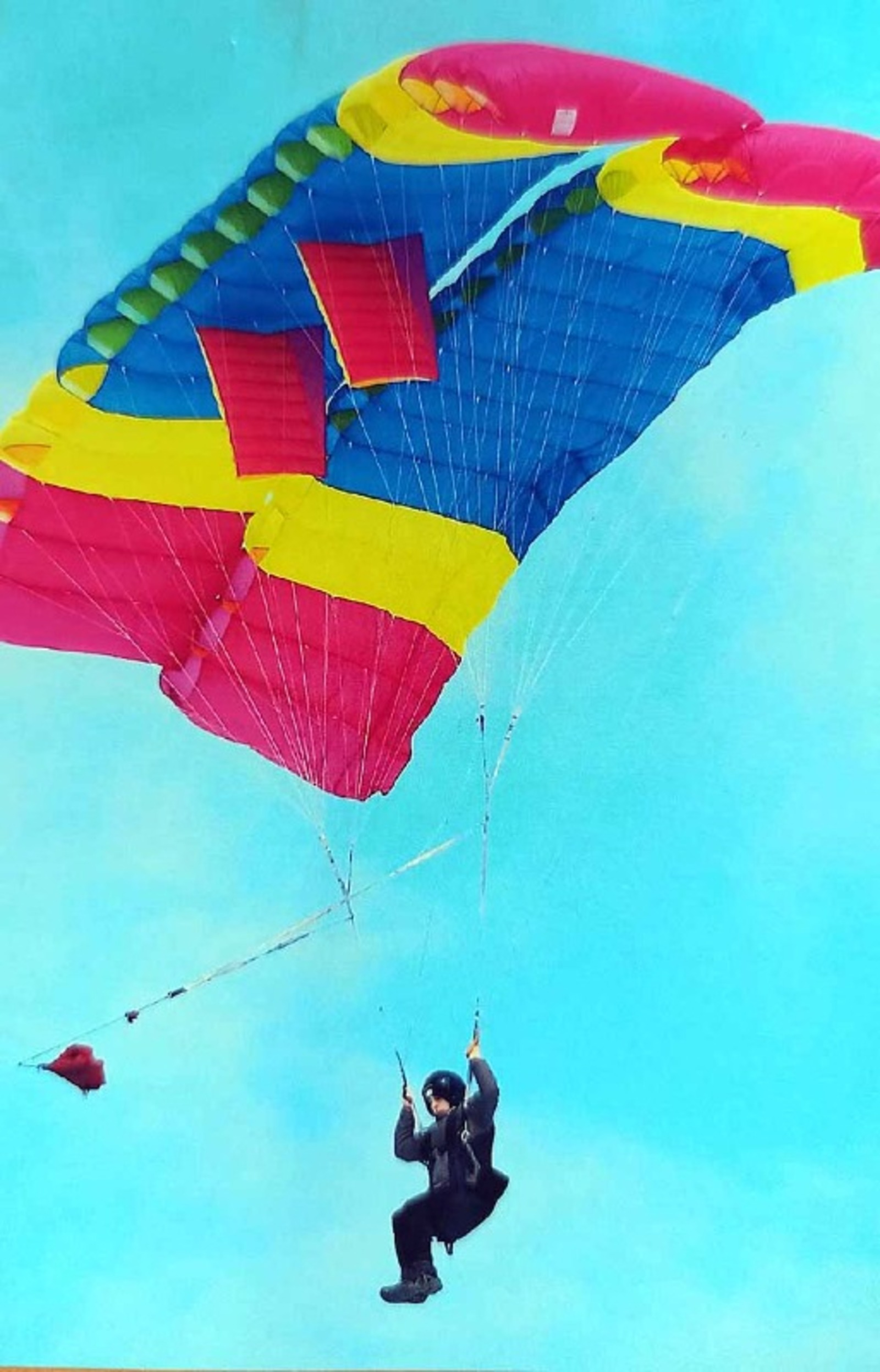 Азат МАСАЛИМОВ  Учебный полет на буксировочном парашюте.