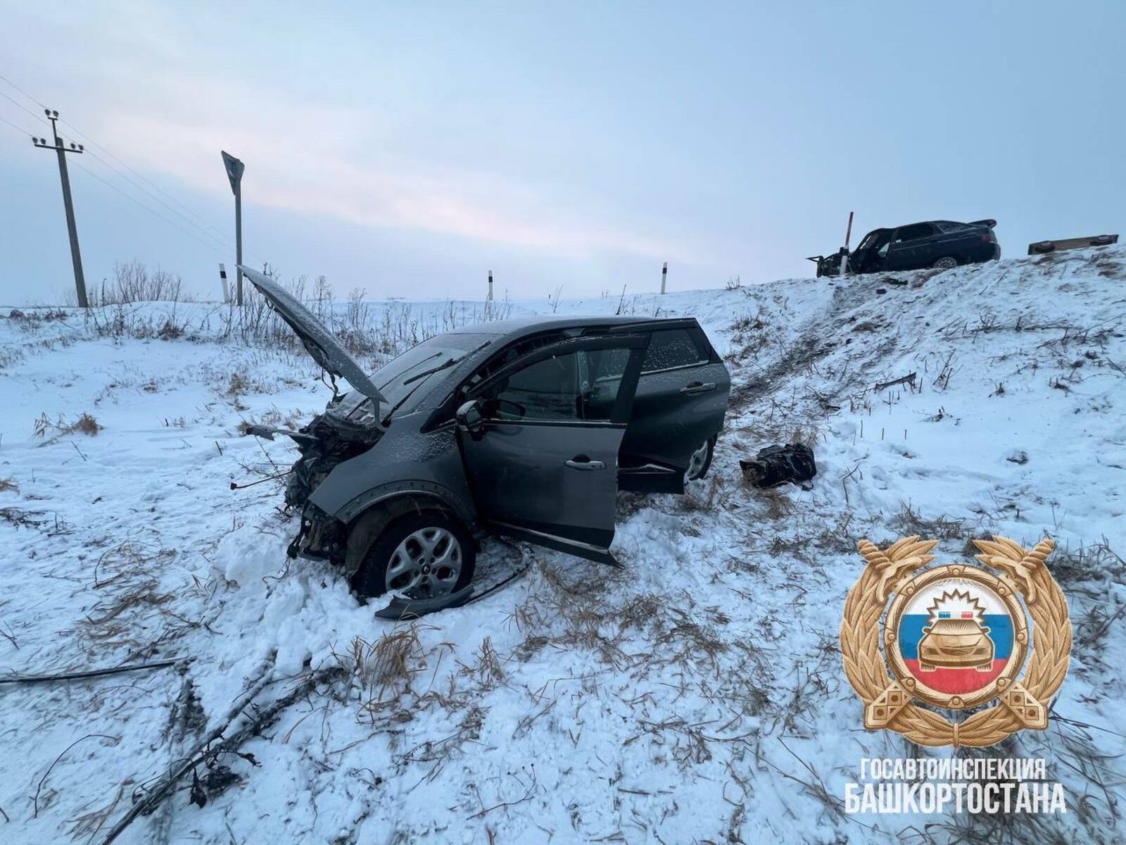 В Башкирии на трассе в лобовом ДТП погибла пассажирка «Рено»