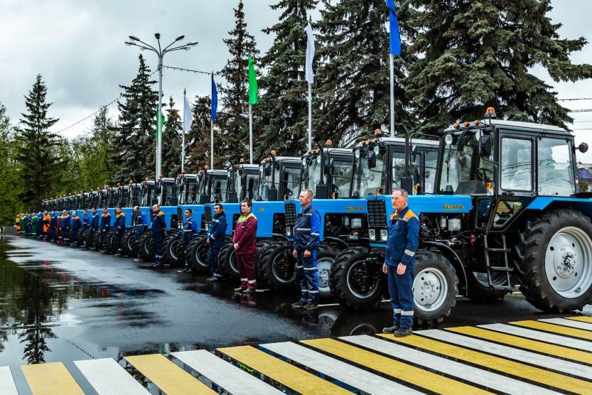 Столица Башкирии приняла 31 единицу новой коммунальной техники