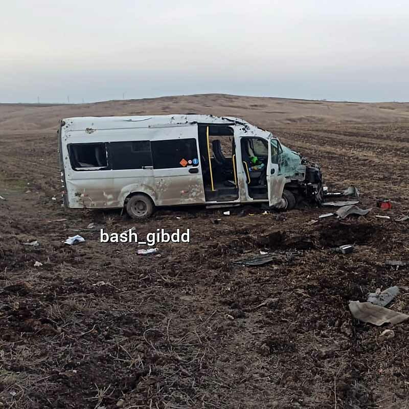 В Башкирии автобус угодил в ДТП. Госпитализированы три пассажира