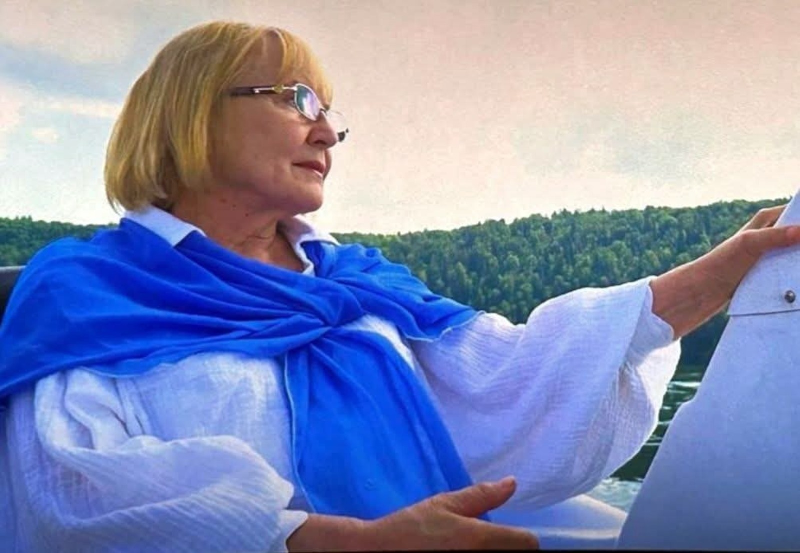 ПАО «Башинформсвязь» Изумительны кадры на катере, мчащемся по реке.