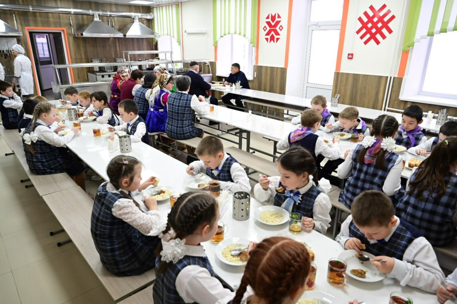 Радий Хабиров рассказал о школах, в которых дети хотят учиться