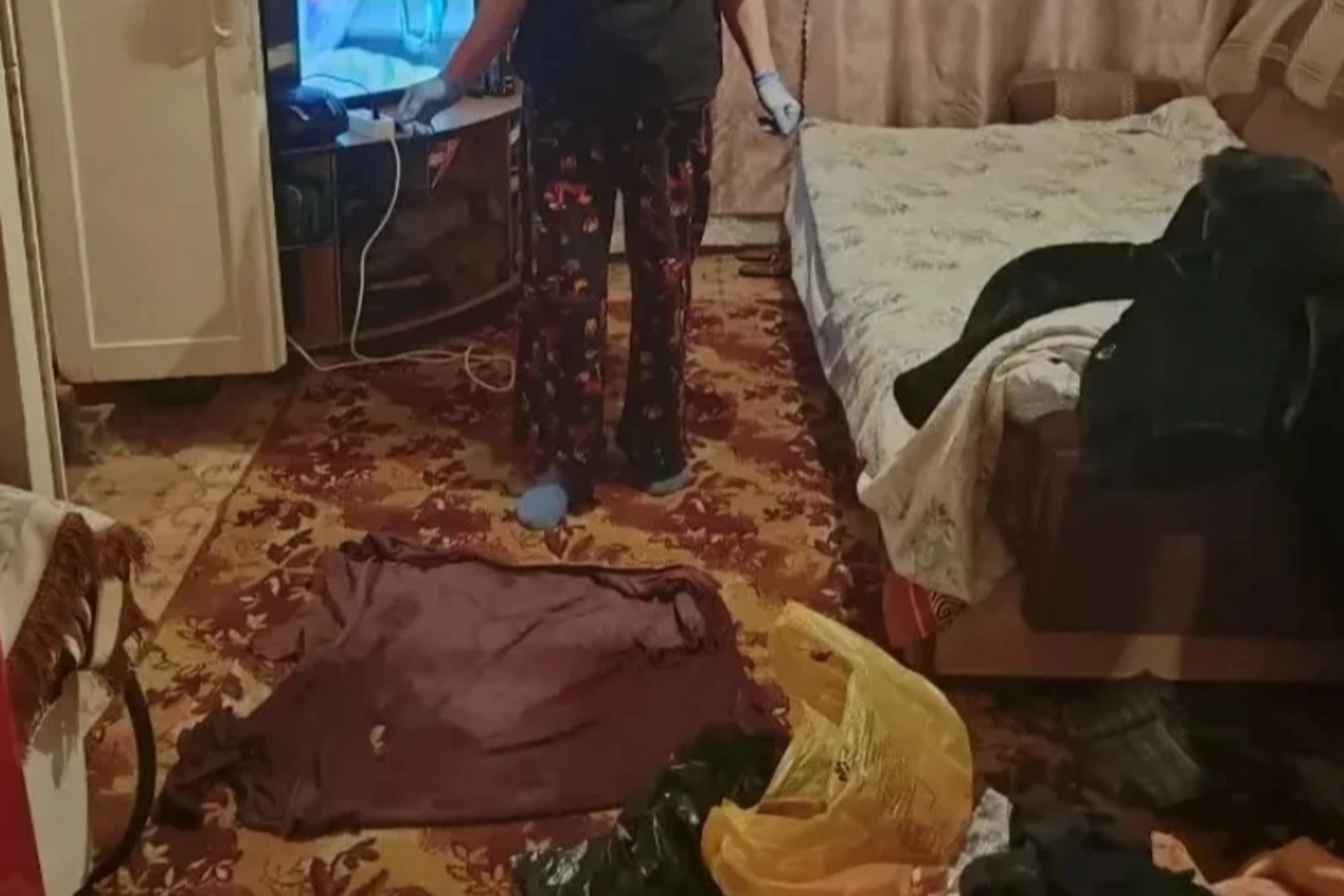 В Башкирии дядя ударил ножом племянника. Хотел, чтобы тот нашёл работу