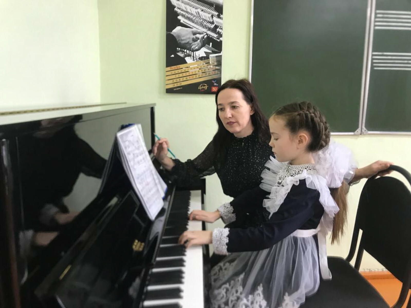 В Башкирии в Иглинской музыкальной школе появилось пять «Рубинштейнов» и «Yamaha»