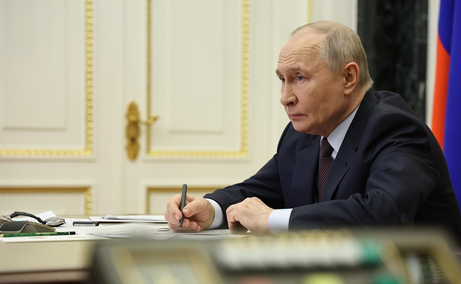 Владимир Путин подписал законы, поддерживающие участников СВО