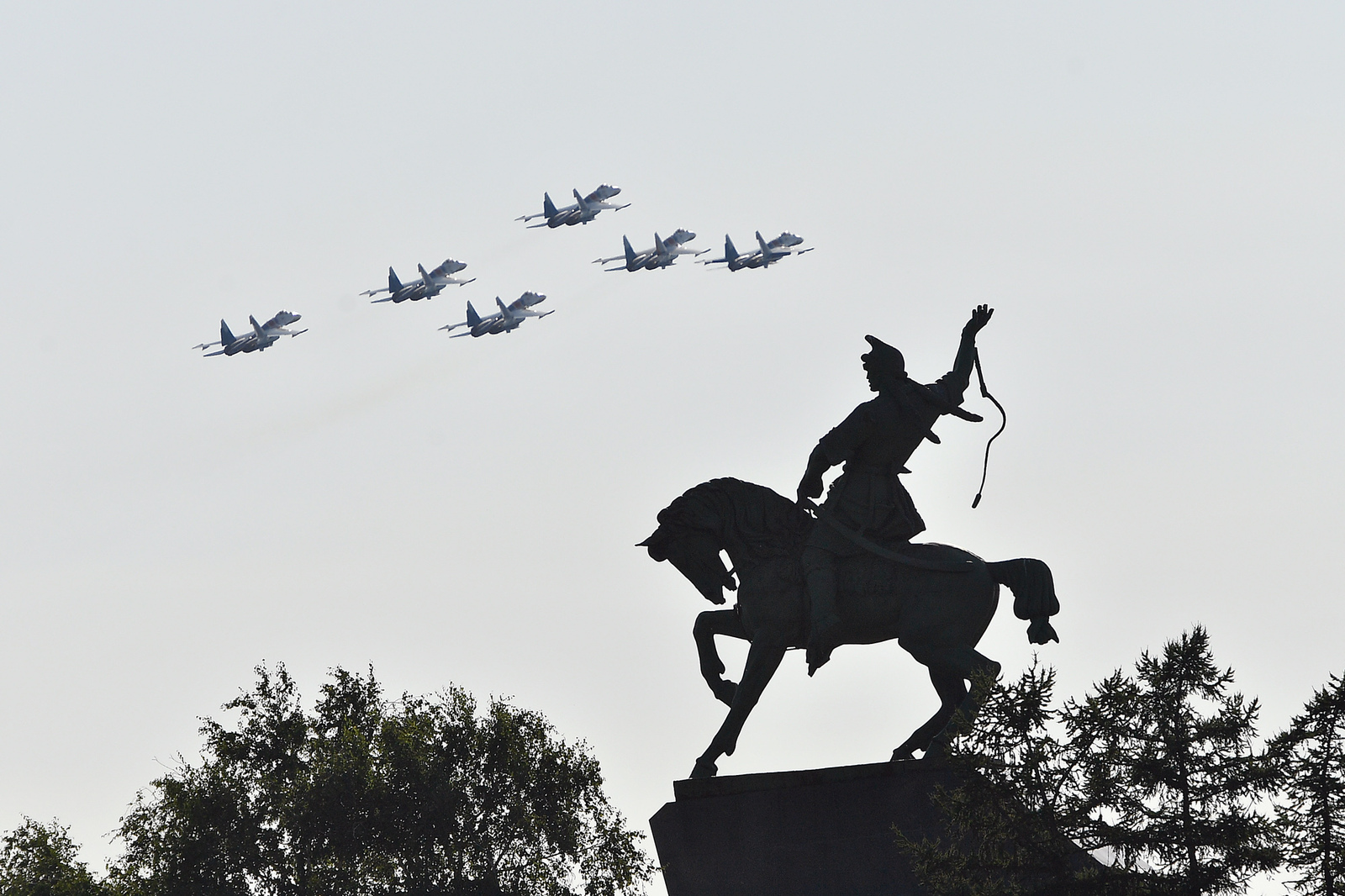 «Русские витязи» в небе Уфы