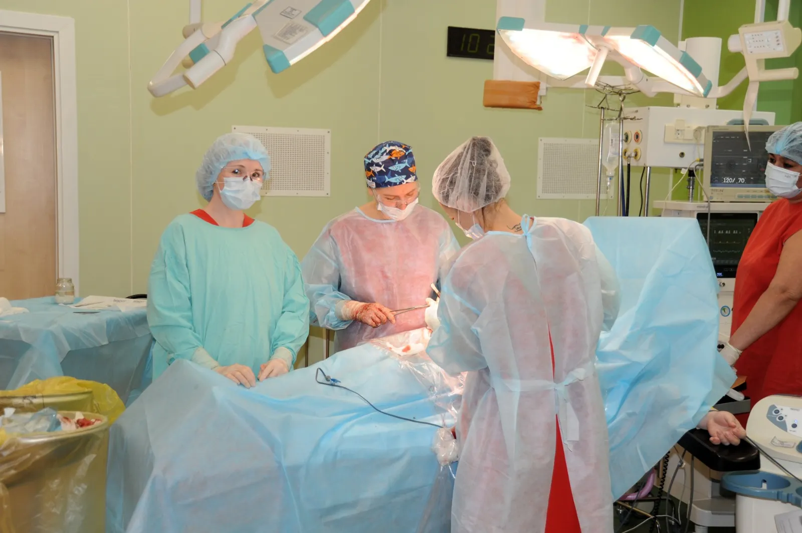 В Уфе успешно провели кесарево сечение и одновременно удалили опухоль