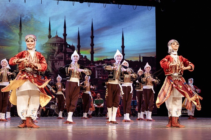 Танцевальный ансамбль из Башкирии проедет по стране с новой программой