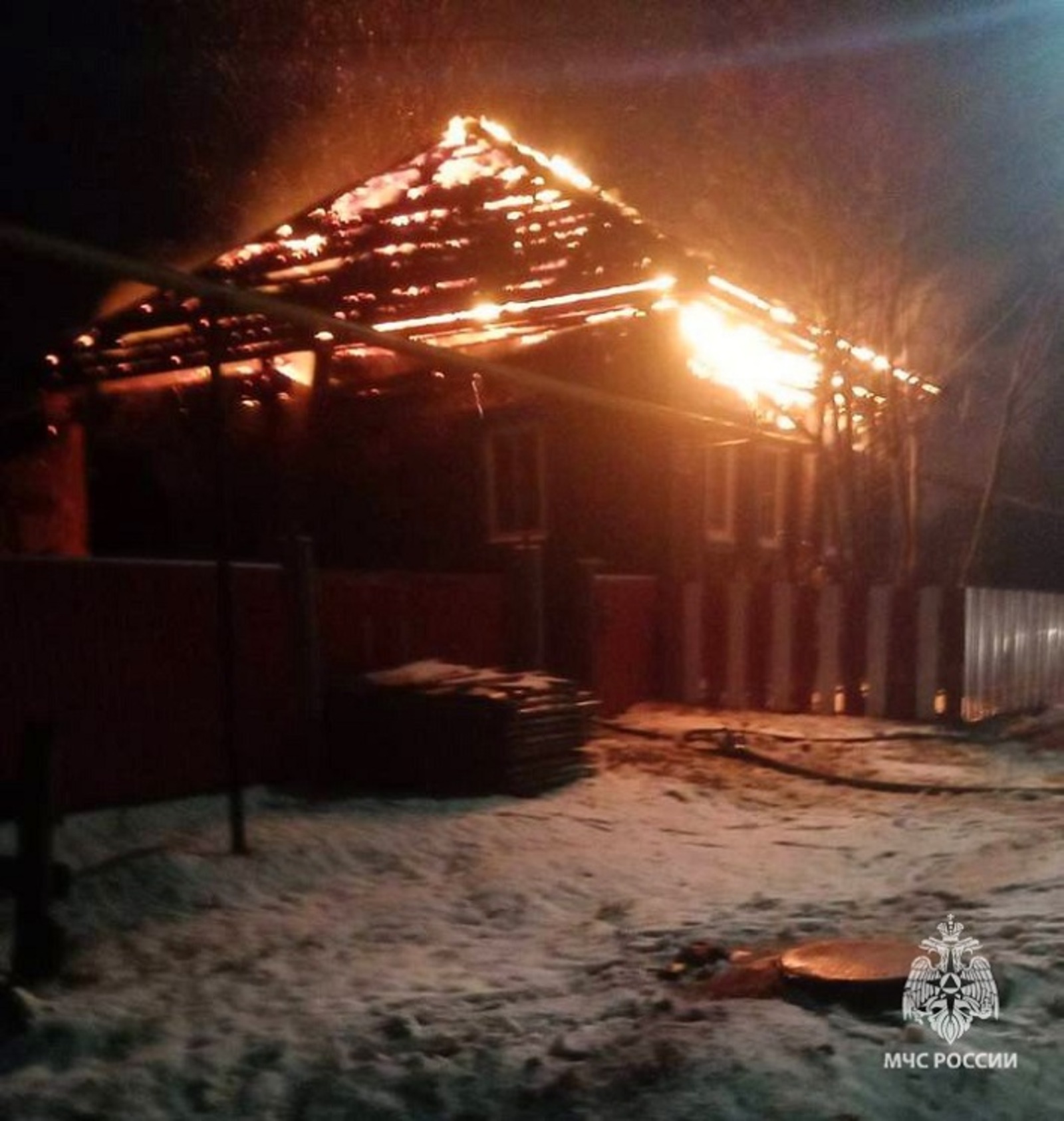 В Башкирии дотла сгорел дом вместе с хозяйкой