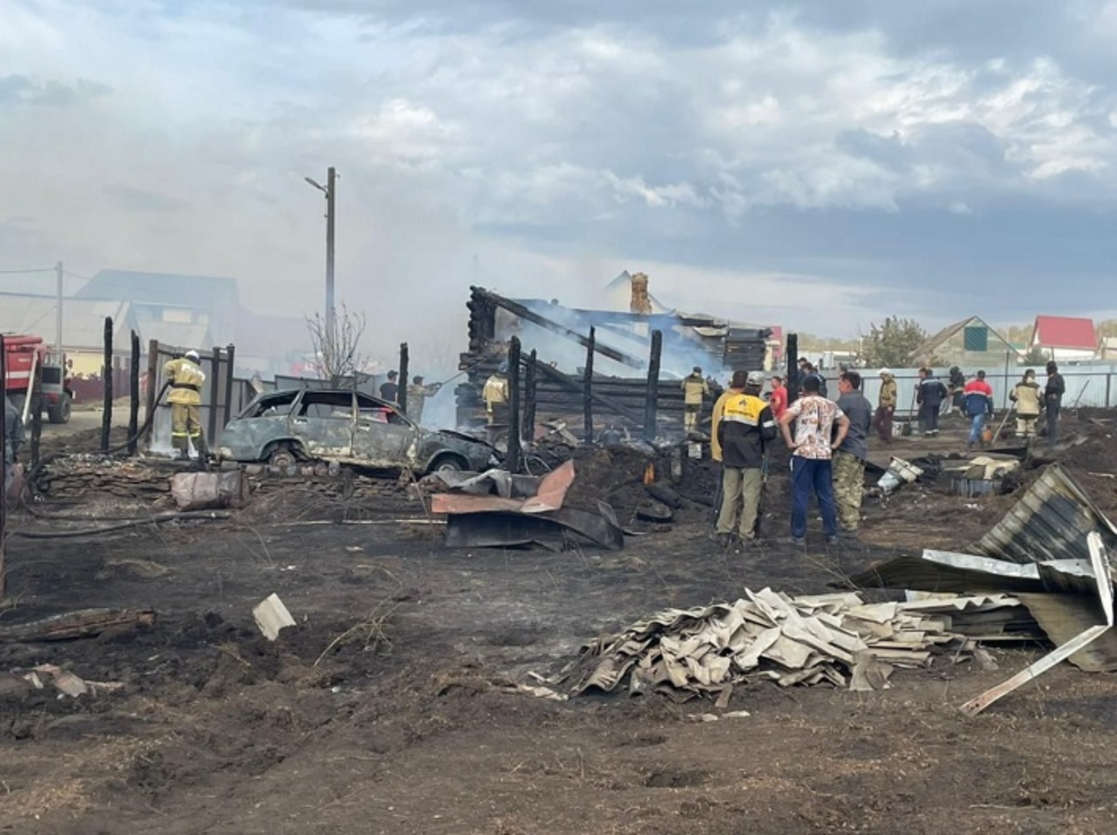 В Баймакском районе из-за лесного пожара эвакуировали жителей деревни