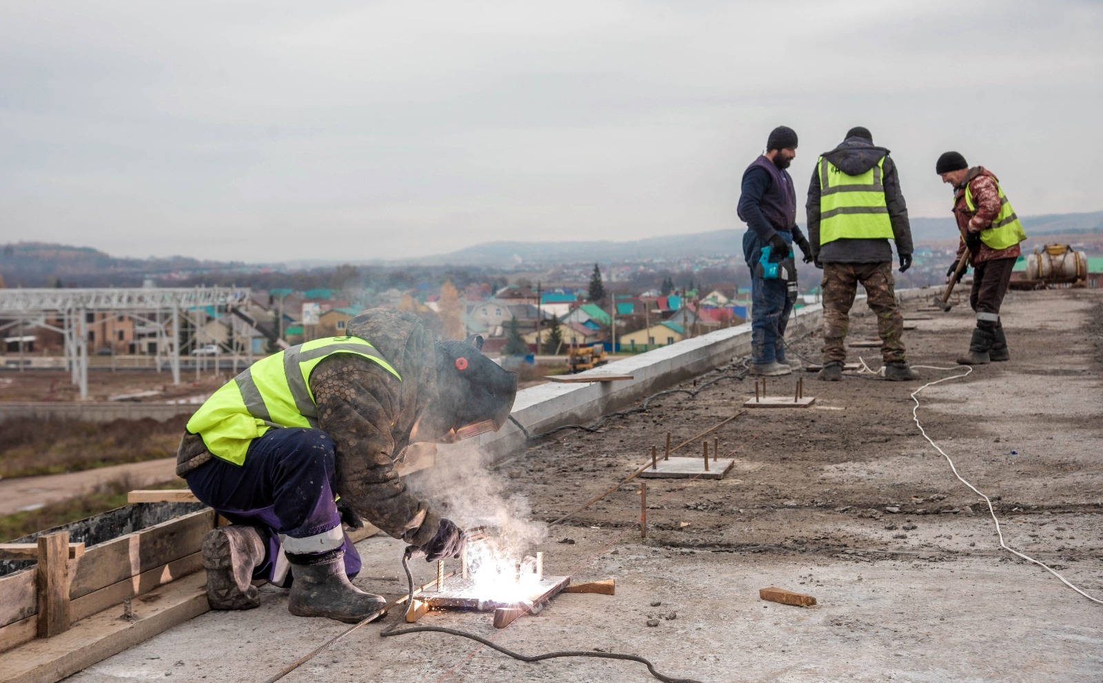 Лилия КАЛАНТАРЯН  В этом году планируется завершить работы на левой стороне путепровода.