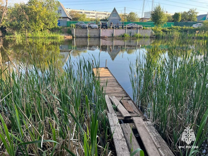 В Башкирии с вечера ищут подростка, нырнувшего с пирса