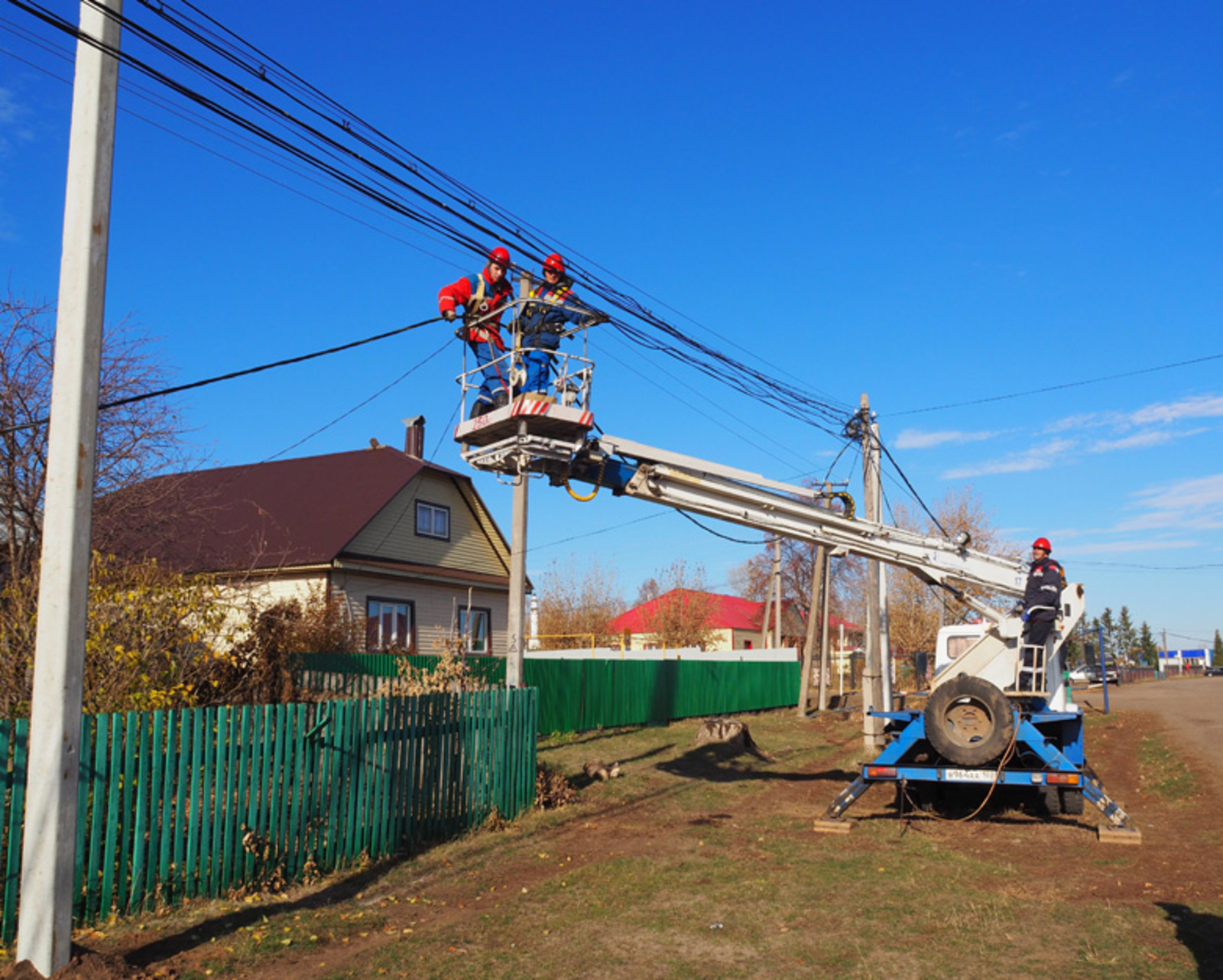 Башкирские энергетики модернизируют сети в Чекмагушевском районе