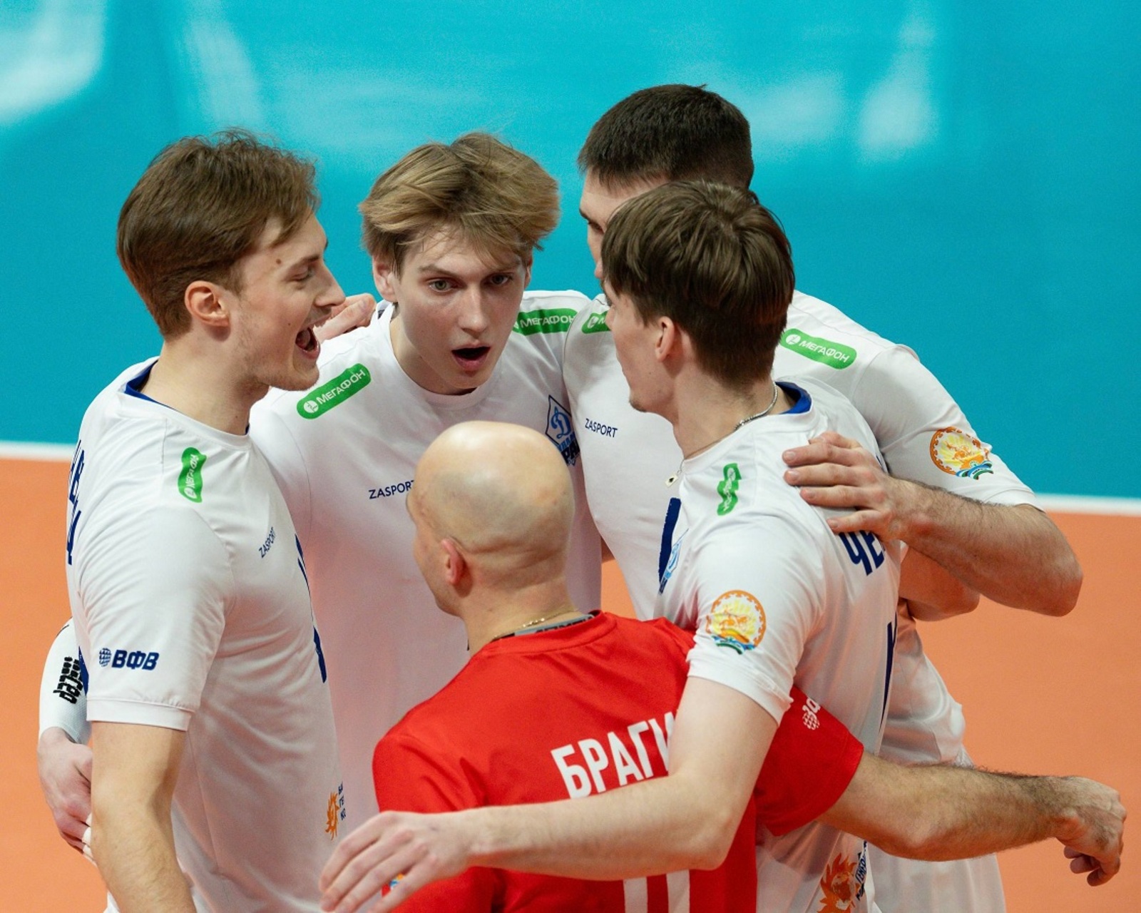 Волейболисты Уфы уступили на тай-брейке команде Нового Уренгоя