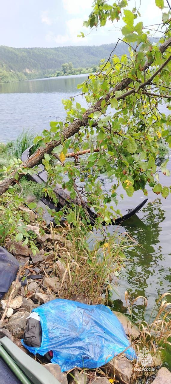 В Башкирии женщина за рулём иномарки разбилась, упав с 70-метровой высоты