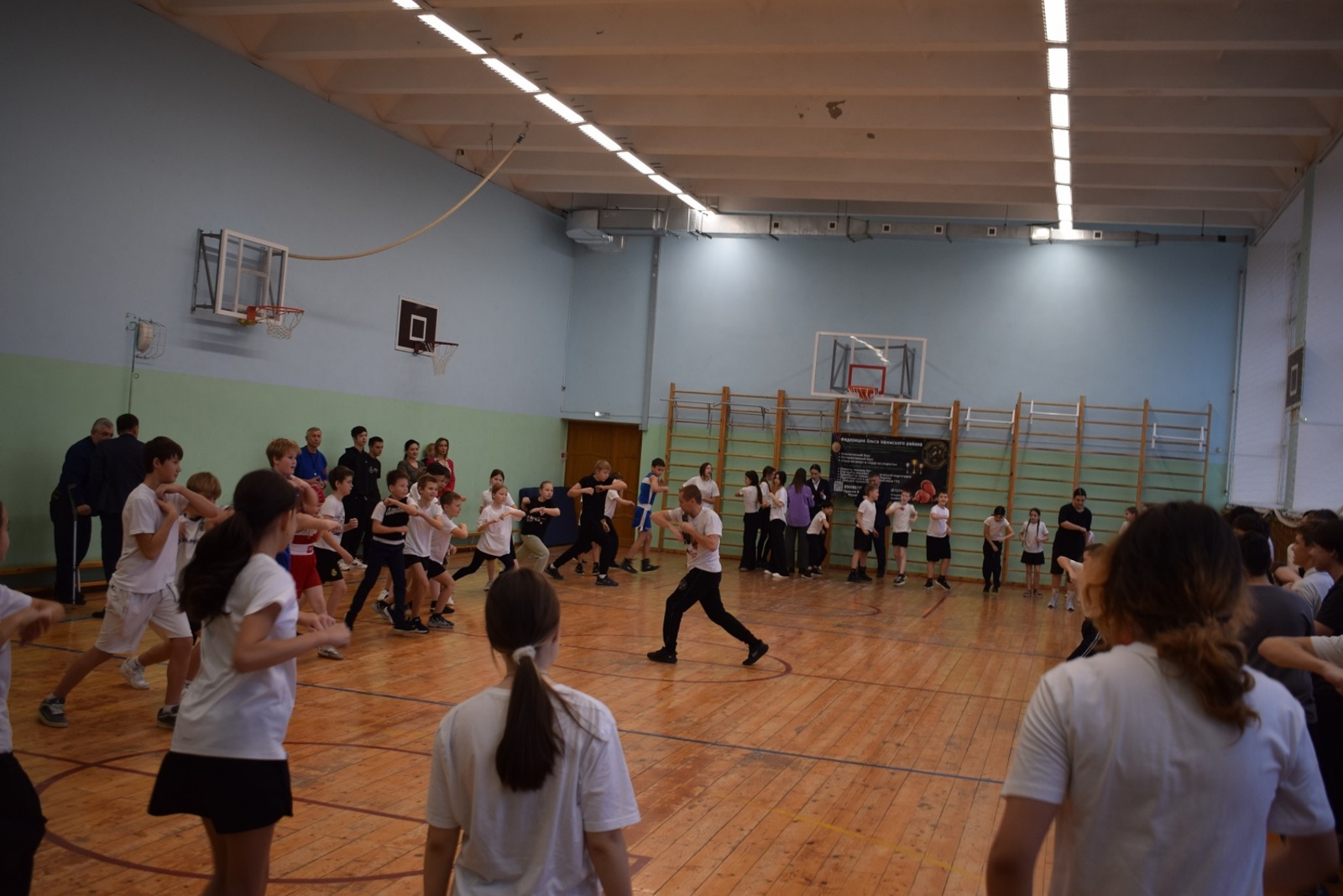 Российские боксёры провели мастер-класс в Уфимском районе