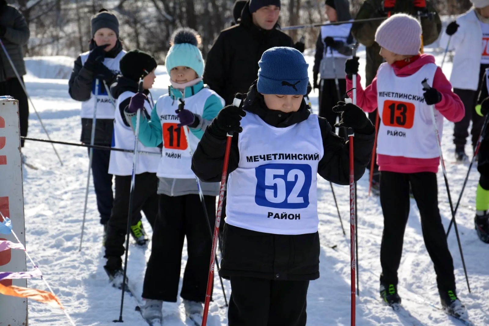 Ильшат ЗАРИПОВ  Юное поколение с удовольствием выходит на лыжню.