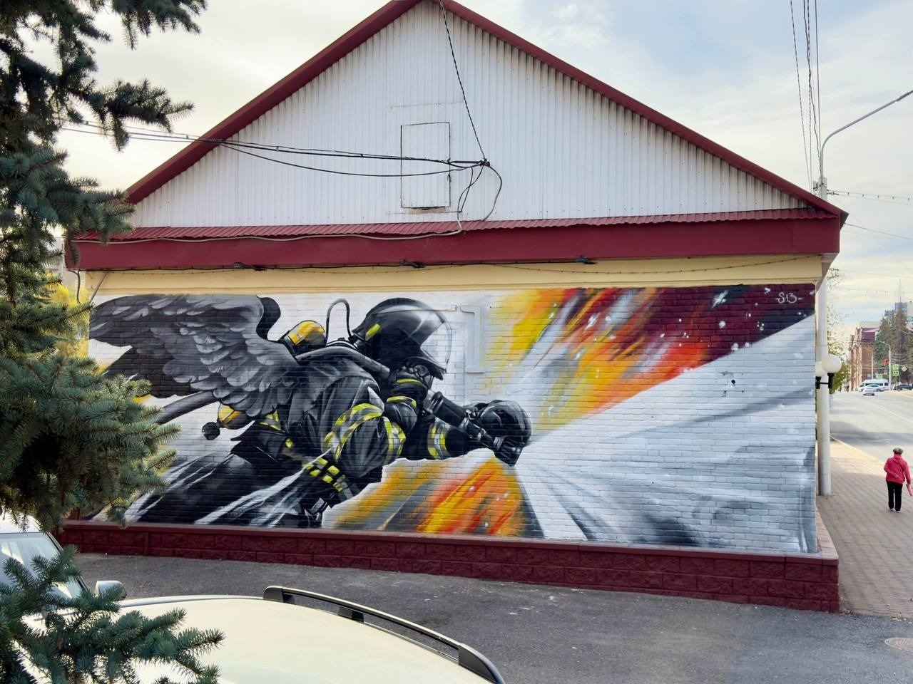 В Уфе появились два новых мурала