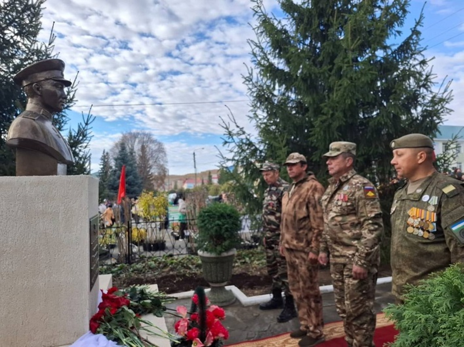 В Башкирии открыли бюст Герою России Тамерлану Ильгамову