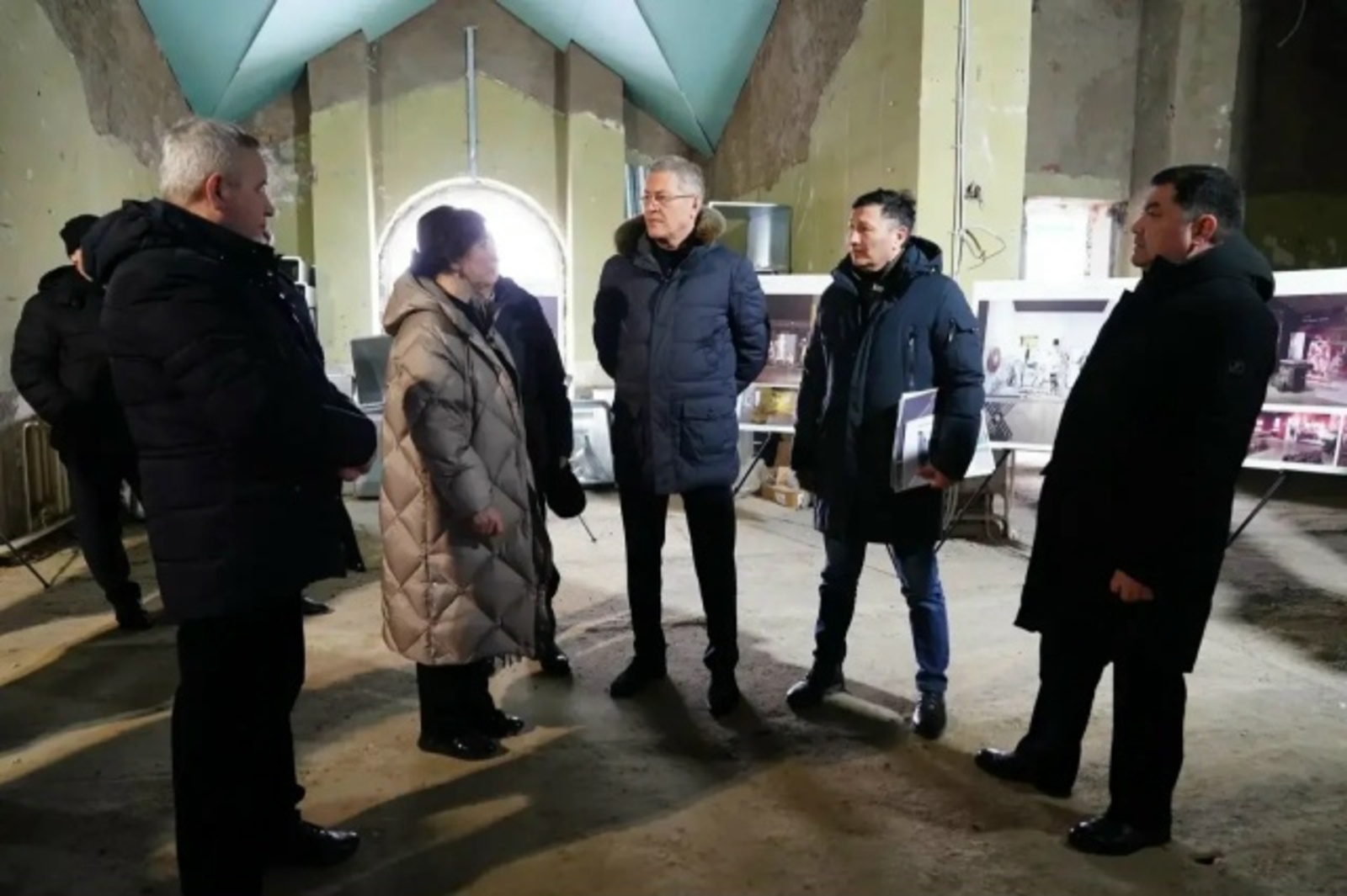 Радий Хабиров ознакомился с ходом ремонта музея Салавата Юлаева