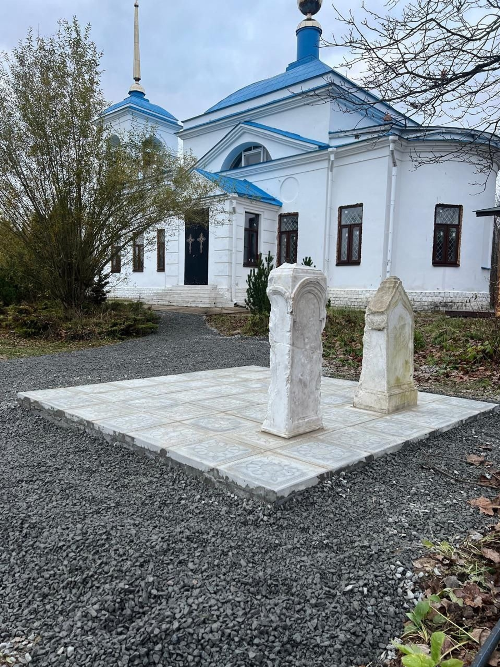 Житель Башкирии вернул на родину надгробную плиту дочери адмирала Синявина