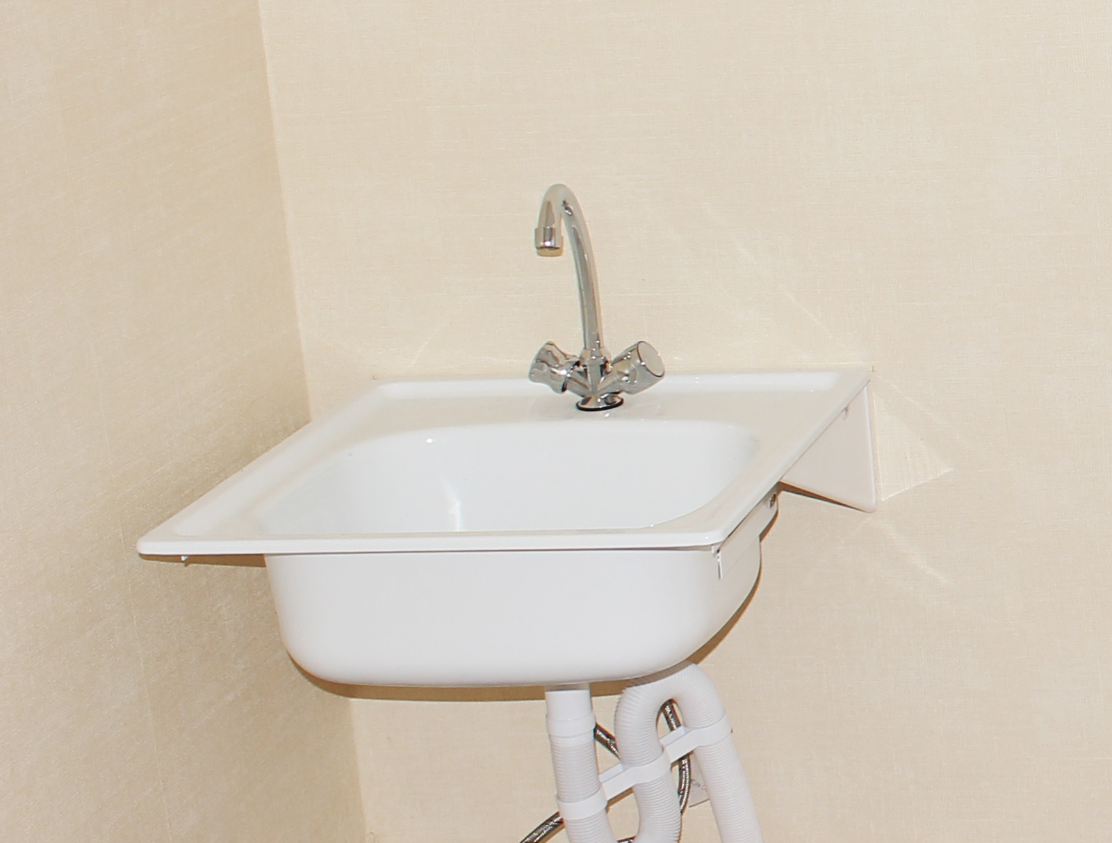 Жители села в Башкирии остались без воды из-за аварии