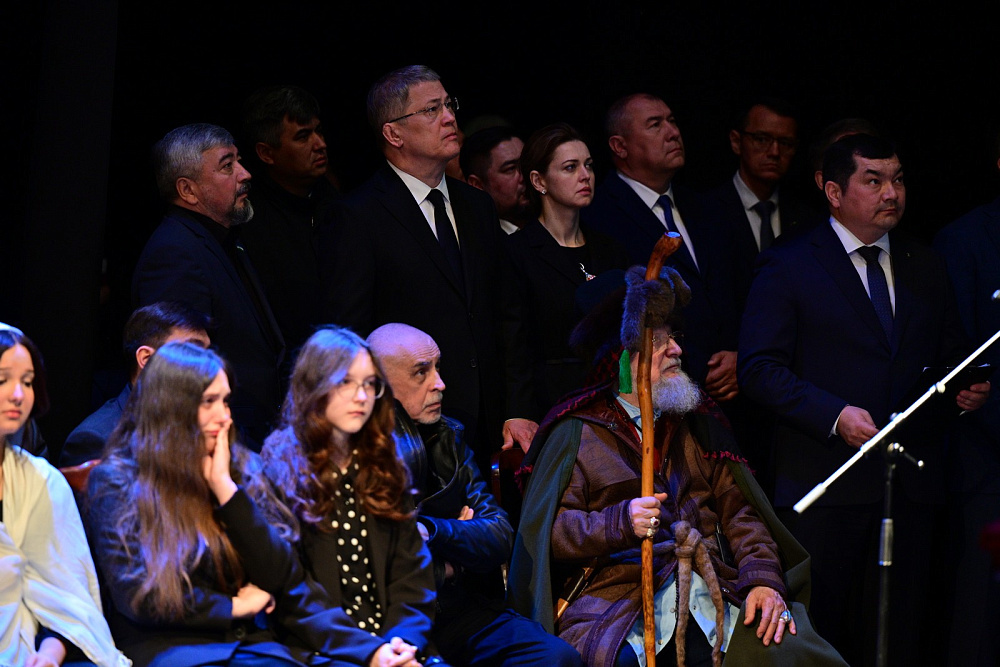 Глава Башкирии принял участие в церемонии прощания с Фиданом Гафаровым