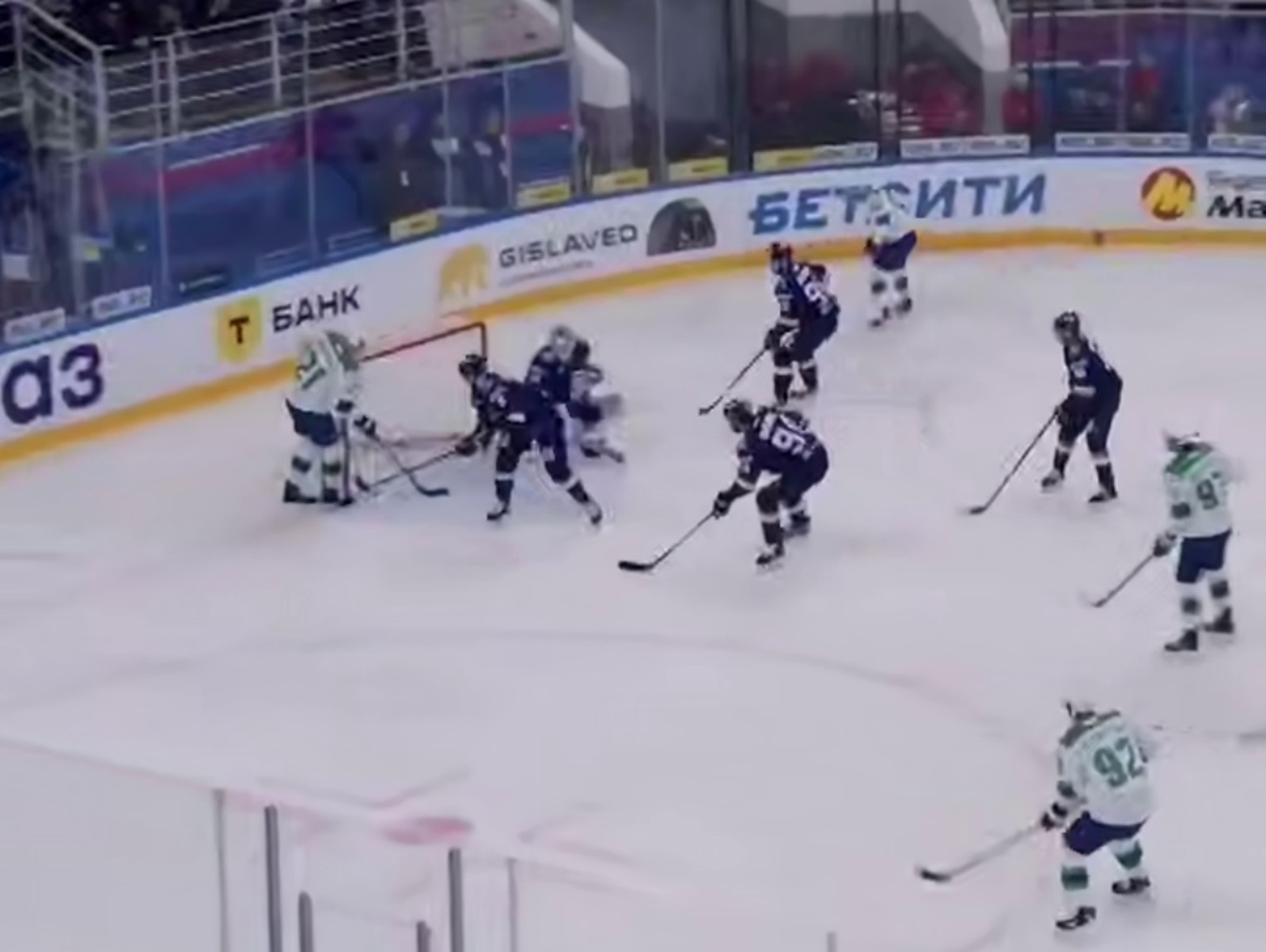 «Салават Юлаев» на выезде переиграл «Ладу»