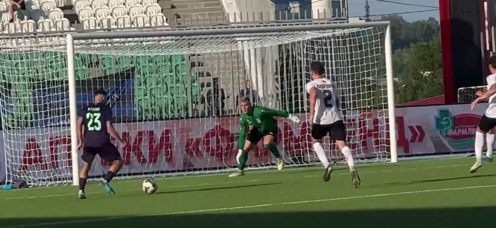 «Уфа» победила на своем поле Шинник»