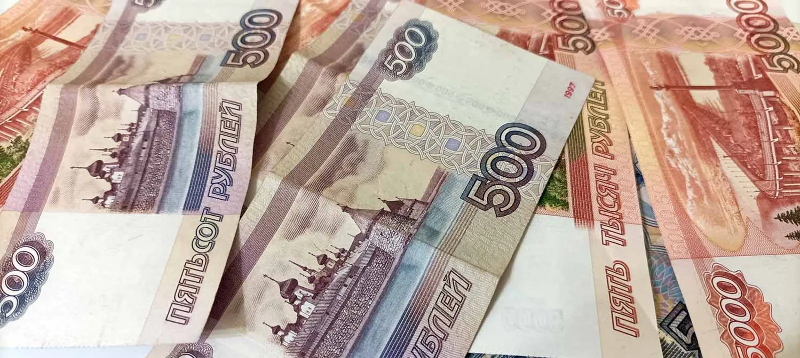 В Уфе преподаватель колледжа осуждён за взятки