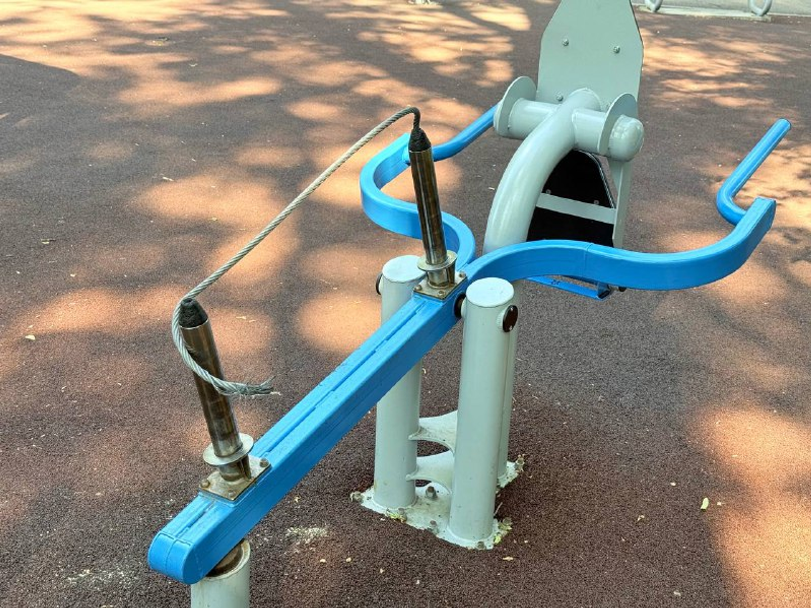 В парке имени Гафури в Уфе разгромили новую спортивную площадку