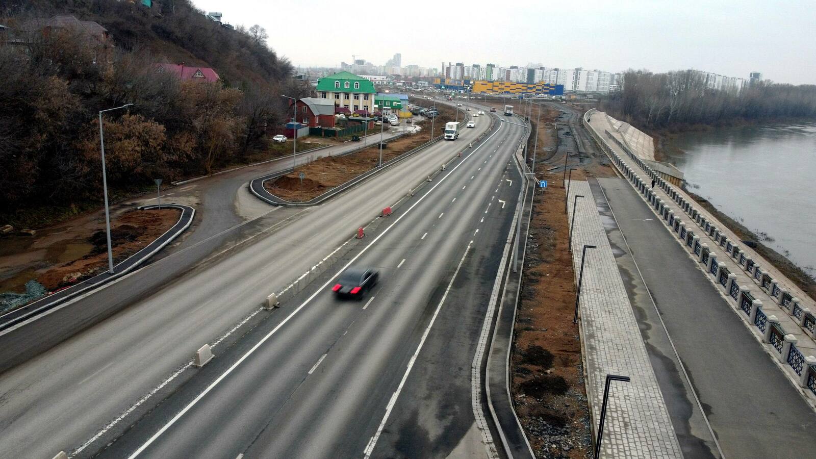 В Уфе открыли движение по всем полосам улицы Пугачёва