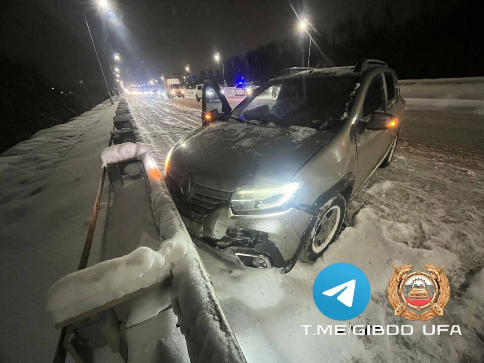 Женщина попала в больницу после столкновения автомобилей в Уфе