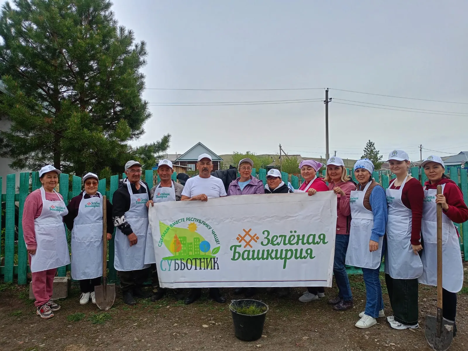 В Башкирии высажено более 5,5 тыс. крупномеров и почти 100 тыс. кустарников