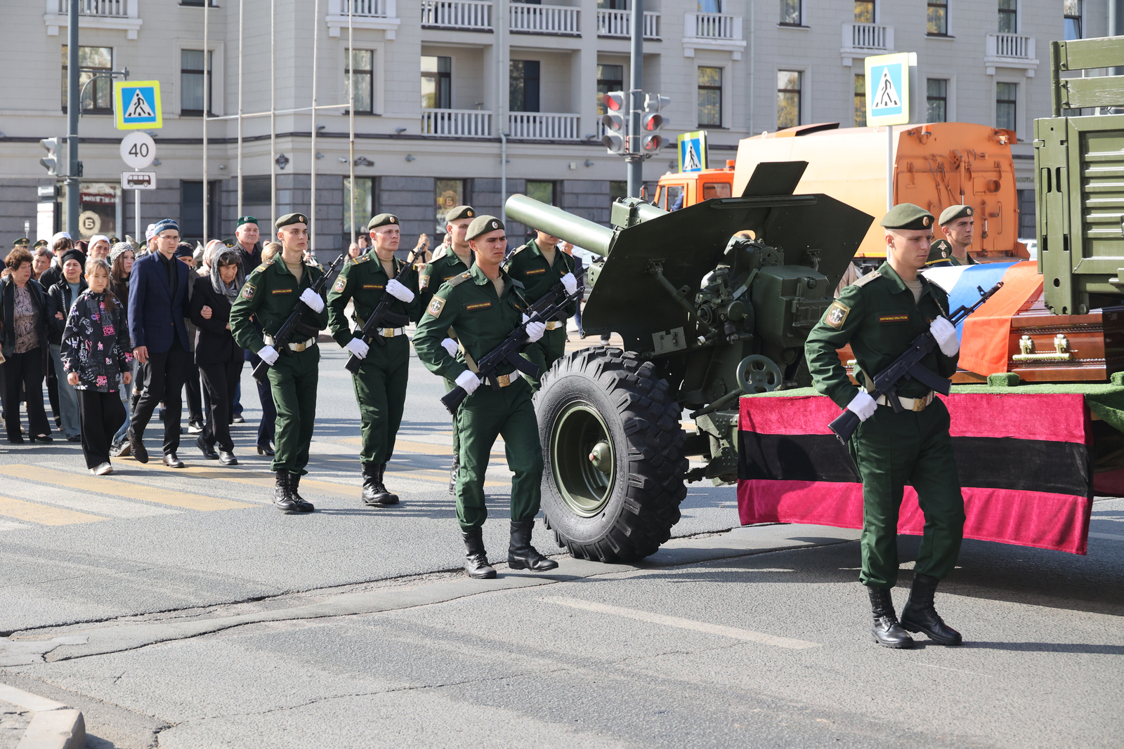 В Уфе простились с Героем России Ильдаром Суфияровым