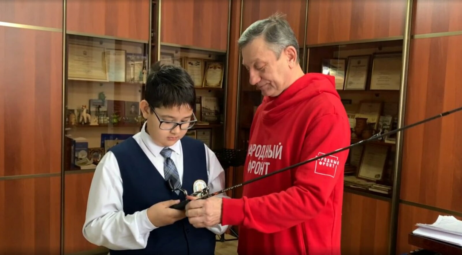 Школьник из Башкирии получил от Путина бур для зимней рыбалки