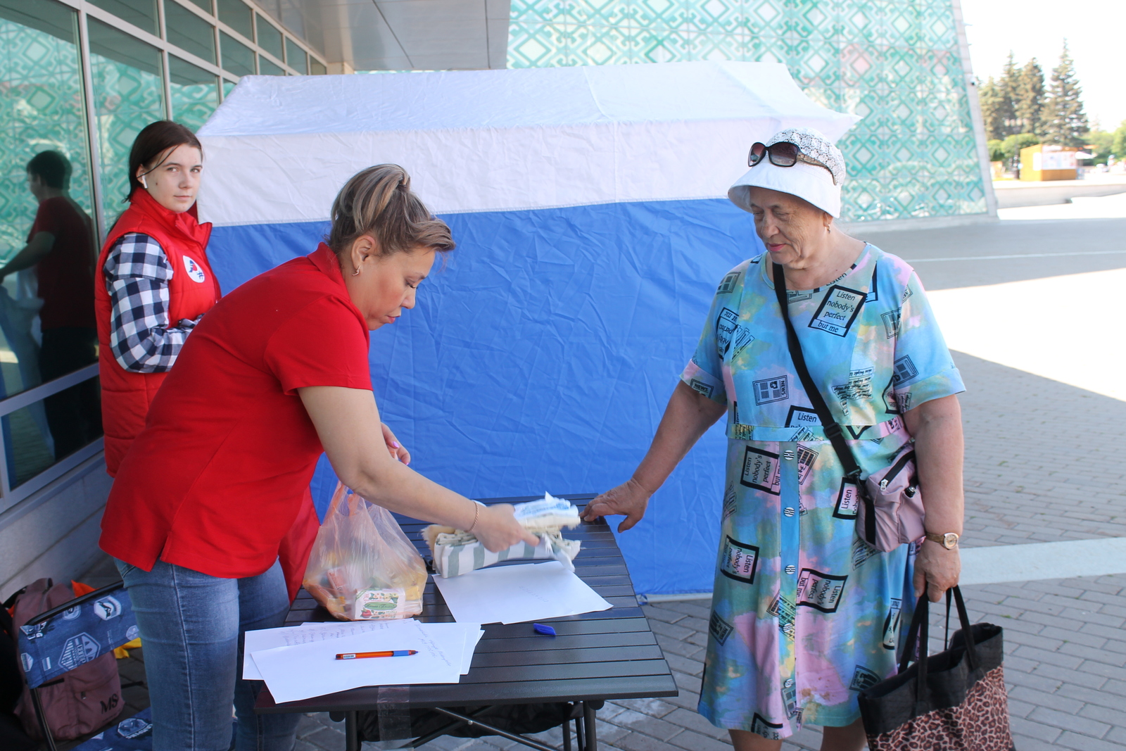 В Уфе на Гражданском форуме собрали гуманитарную помощь Донбассу