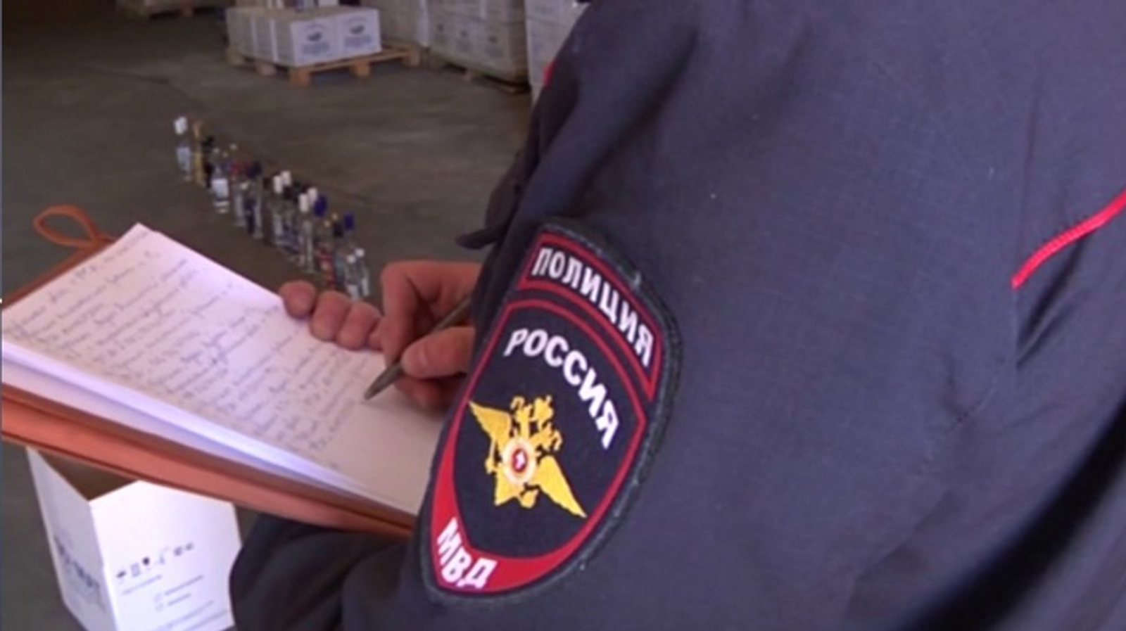 В Башкирии возбудили уголовное дело по случаю падения контейнера на тракториста