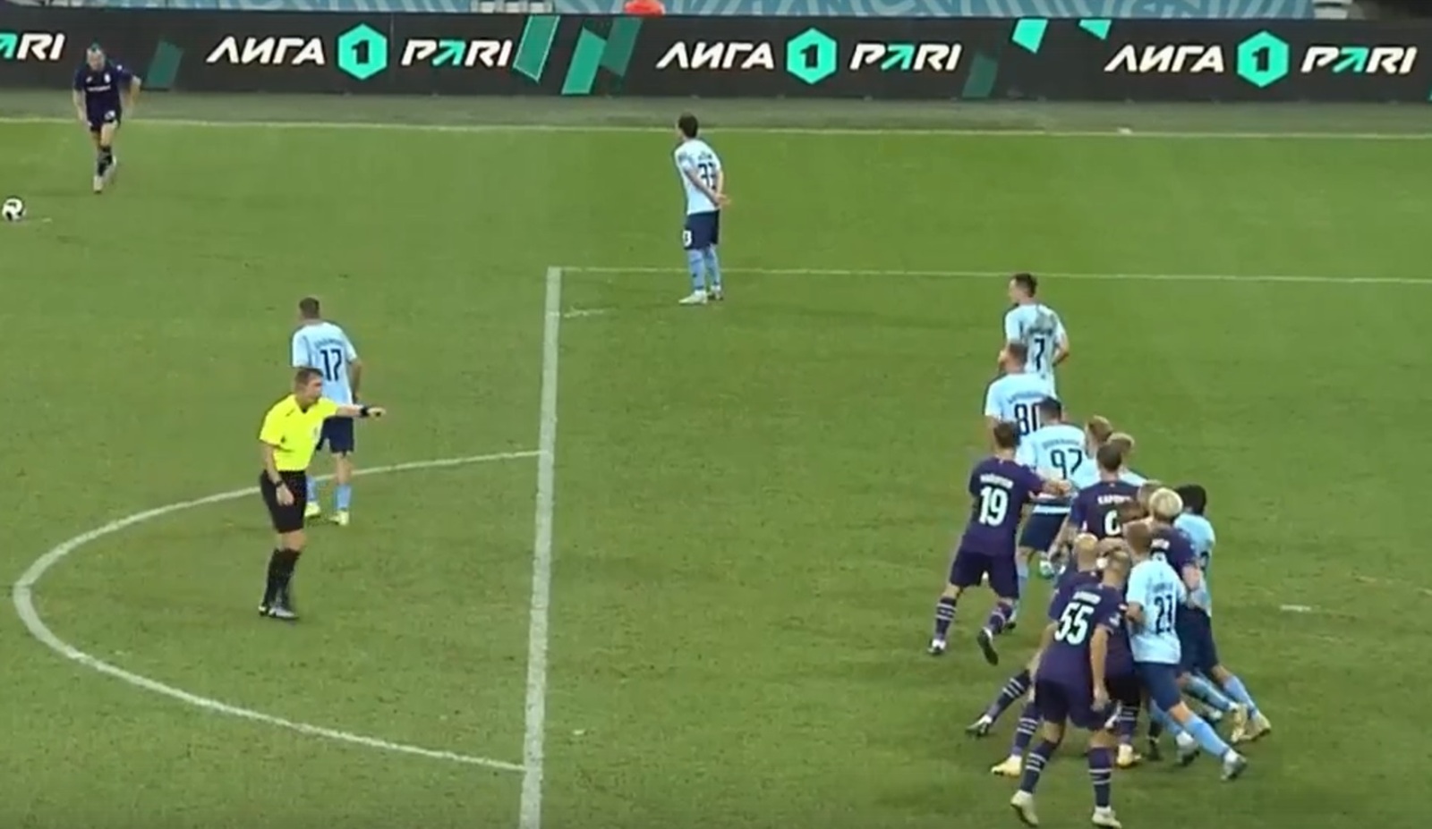 «Уфа» уступила на чужом поле «Ротору»