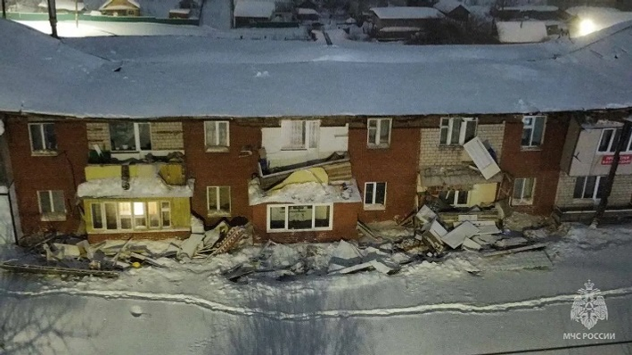 В Башкирии ночью обрушилась кровля многоквартирного дома