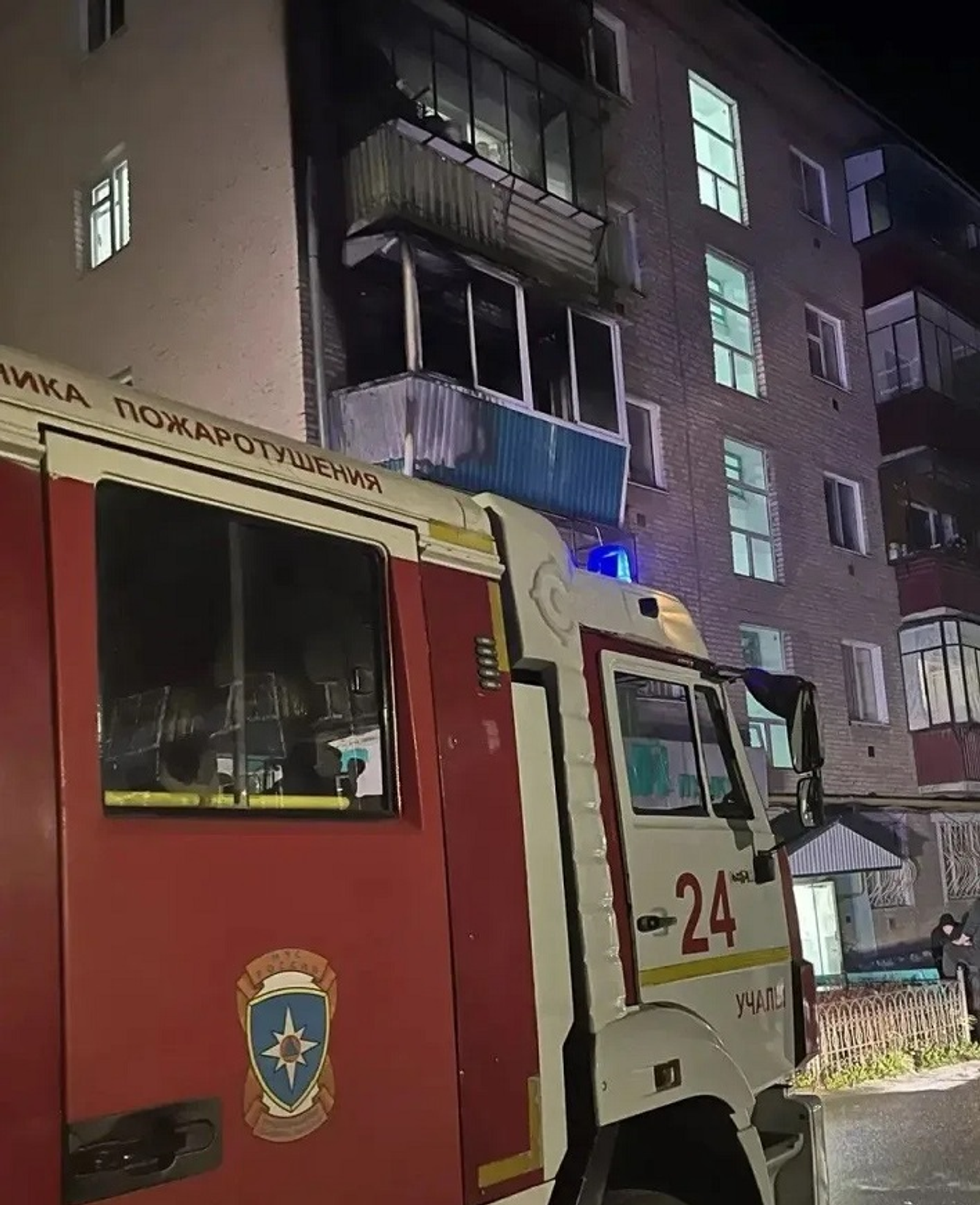 В Башкирии из горящей пятиэтажки спасли 11 человек