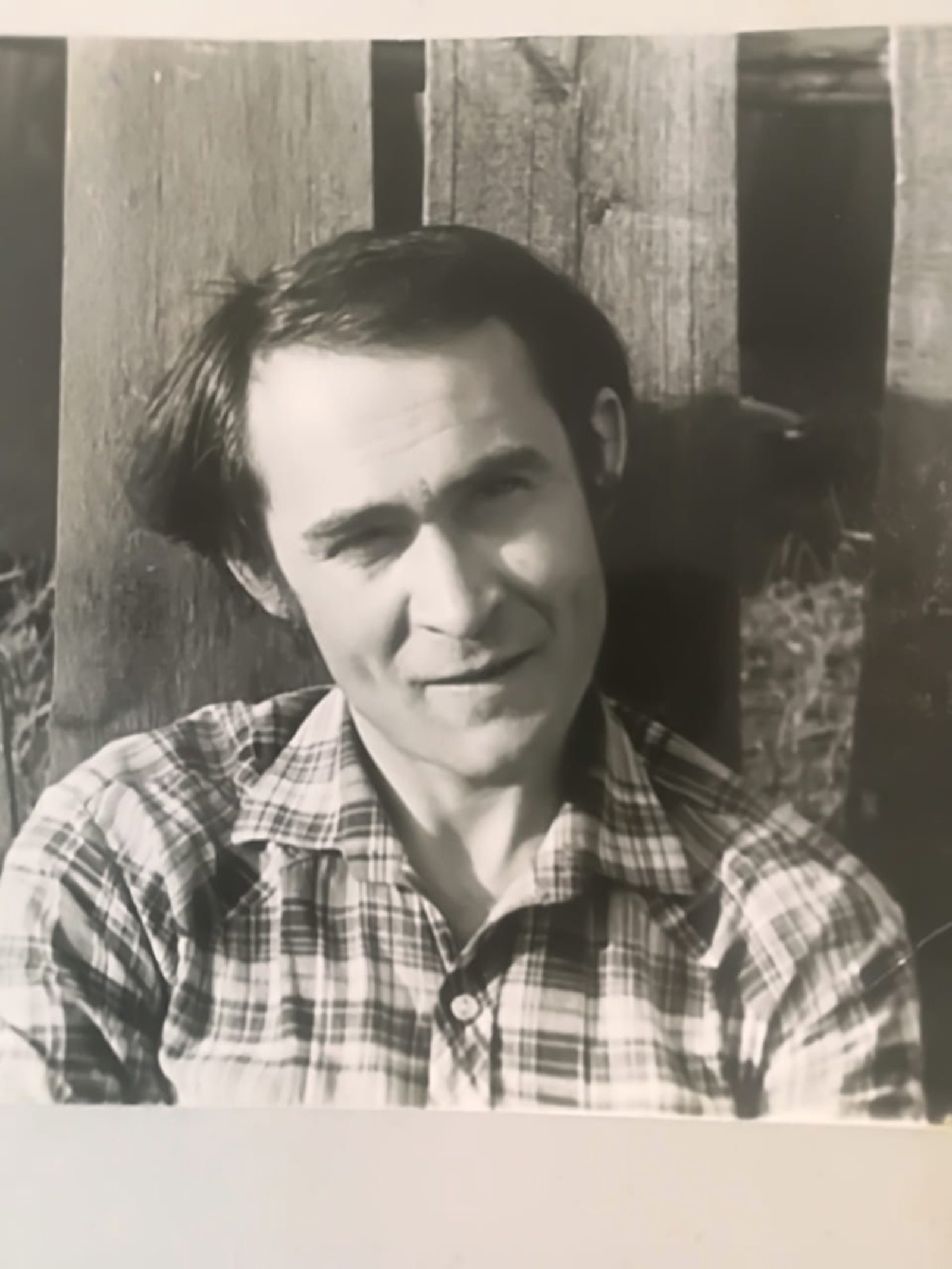 Владимир Путин присвоил почётное звание журналисту Алику Шакирову