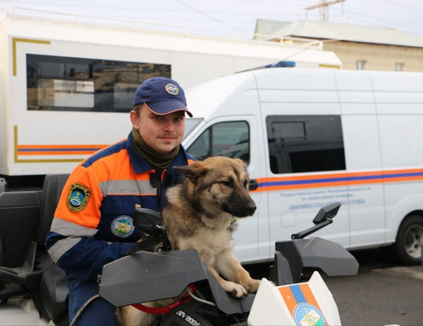 В Уфе ряды спасателей пополнил четвероногий сотрудник