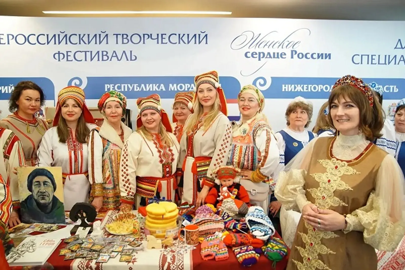 Радий Хабиров восхитился участницами фестиваля «Женское сердце России»