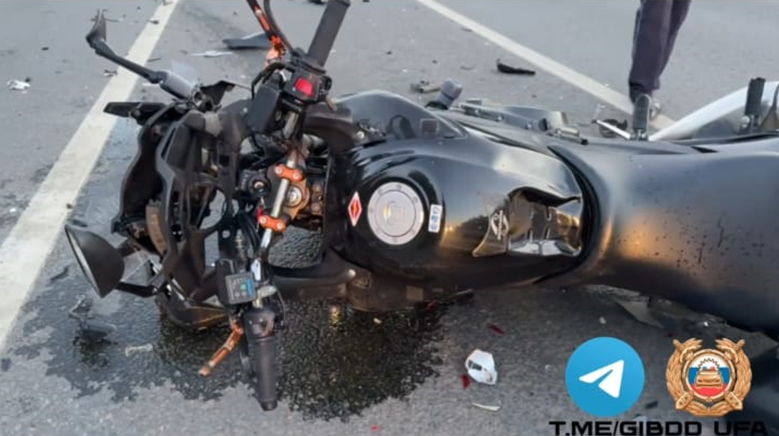 Около мэрии в Уфе «Фольксваген» сбил мотоциклиста