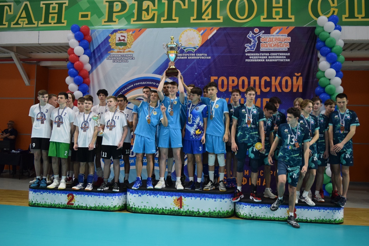 В Уфе прошел второй турнир по волейболу памяти Ульфата Мустафина