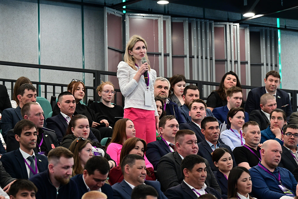 Радий Хабиров встретился с молодыми депутатами Башкирии