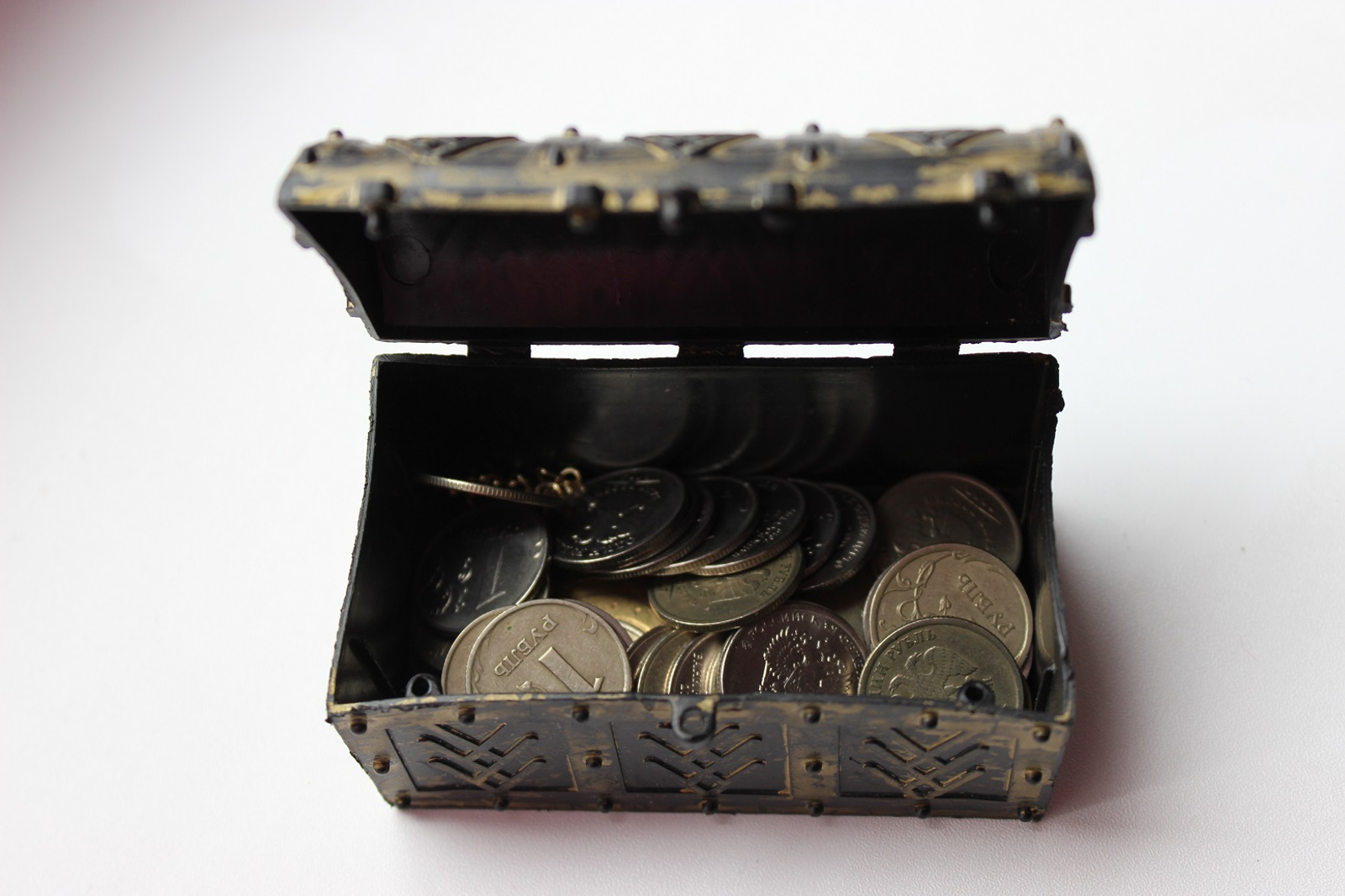 В Салавате девочка отдала мошенникам сейф с драгоценностями