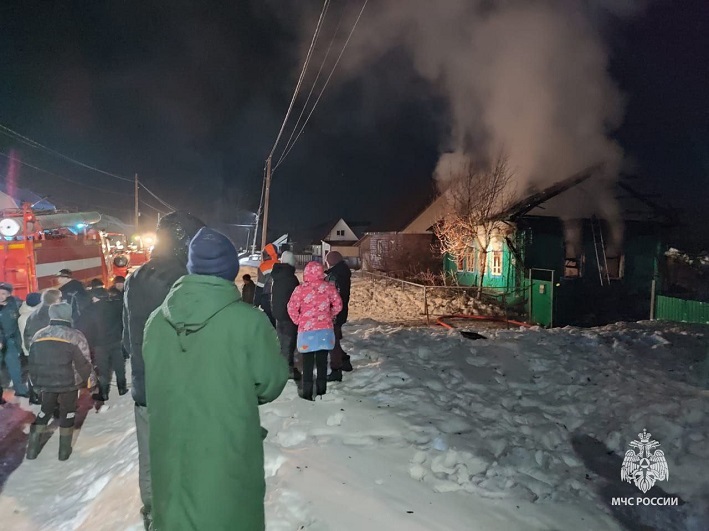 В Башкирии пожарный извещатель спас семью с пятью детьми