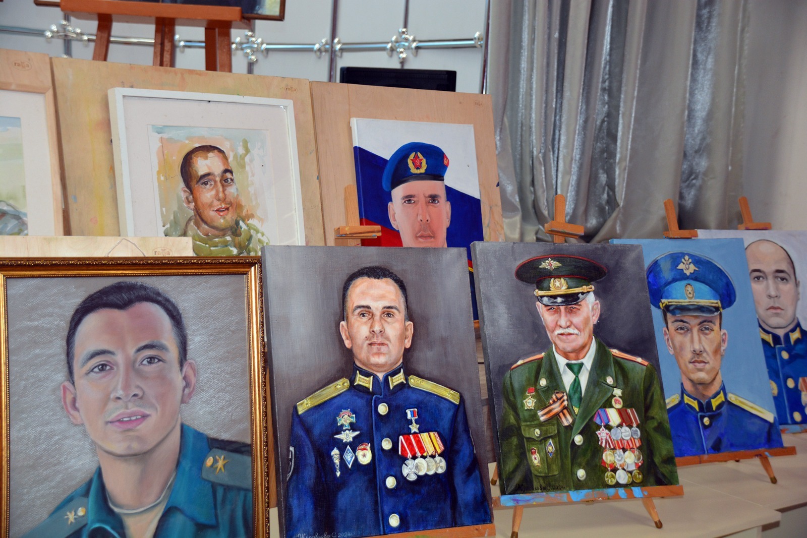 автора В каждом портрете — судьба.